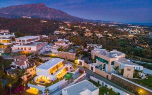 Sophisticated Living and Scenic Beauty in Marbella